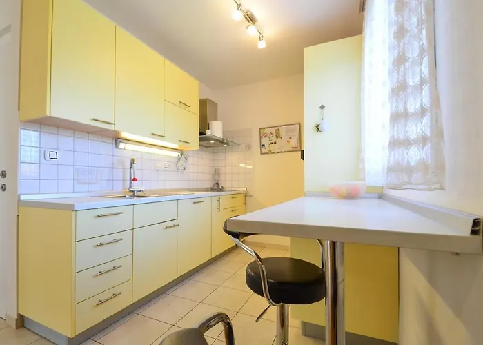 With A Parking Space - 12480 Apartment Zadar