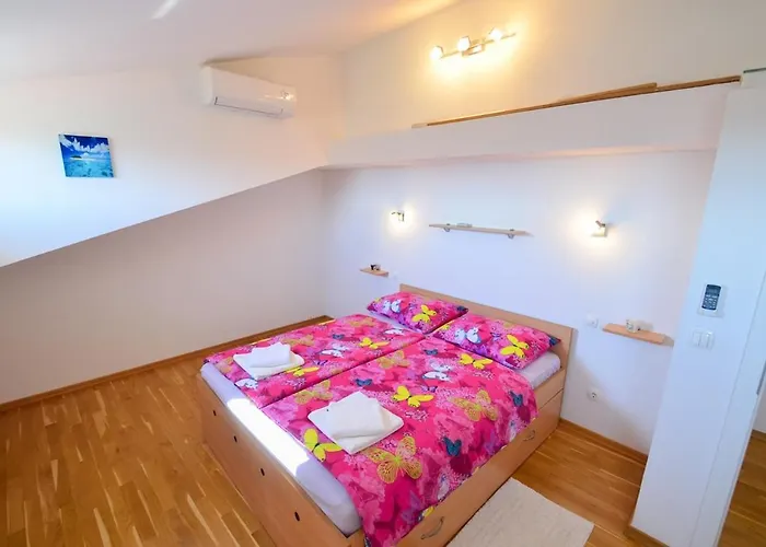 With A Parking Space - 12480 * زادار